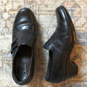 Clarks Black Dressy Work Heels Size 7.5